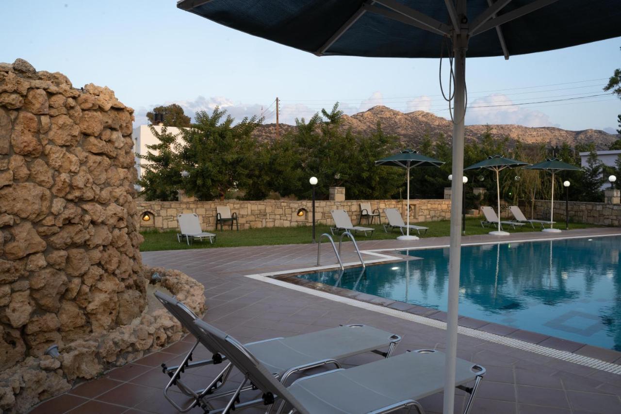 Dimitris Villa Hotel Mátala Exterior foto